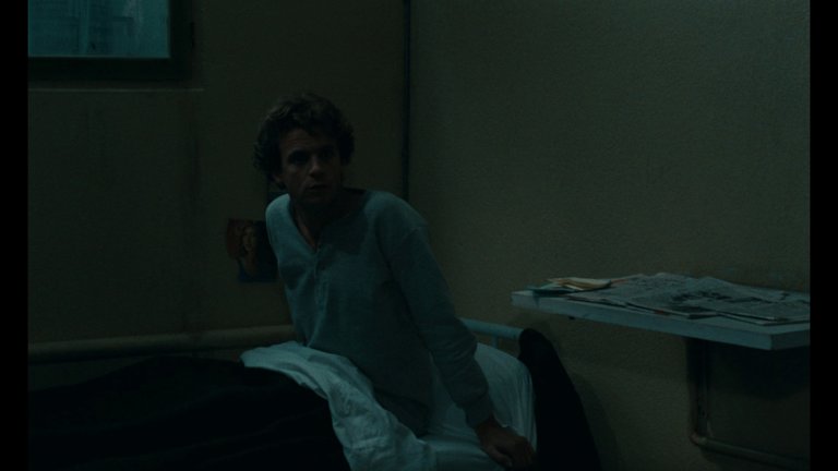 Screen capture from L’argent