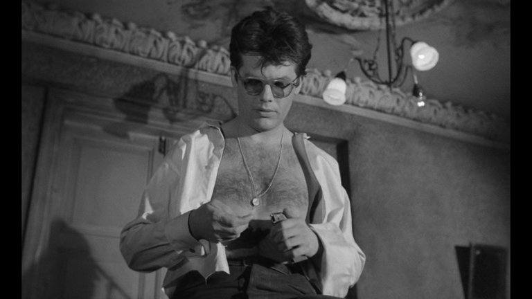 Screen capture from Ashes & Diamonds