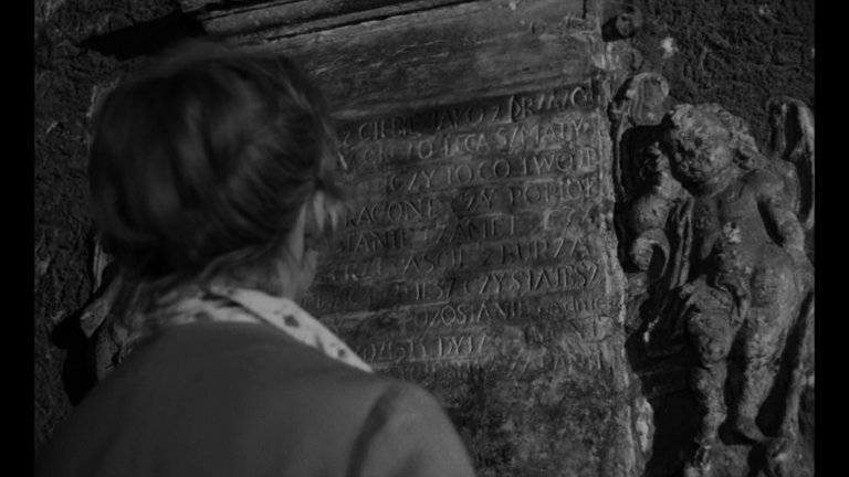 Screen capture from Ashes & Diamonds