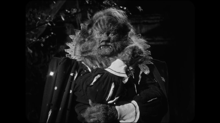 Screen capture from La Belle et la bête