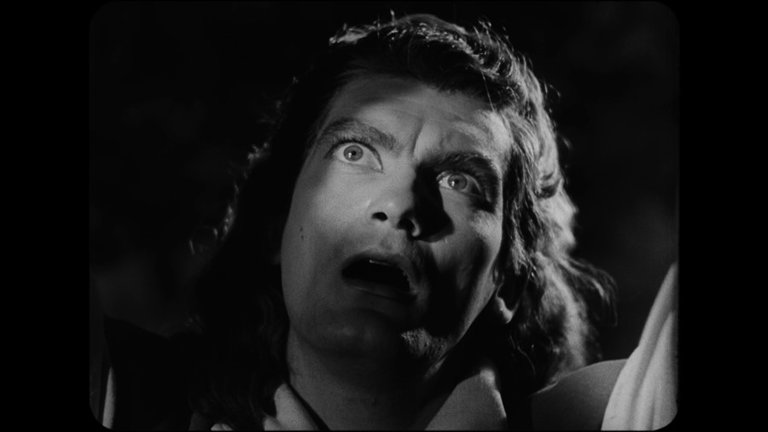 Screen capture from La Belle et la bête