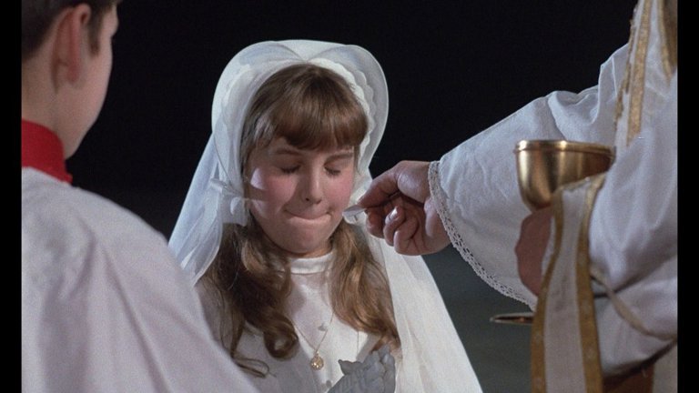 Screen capture from Belle de jour
