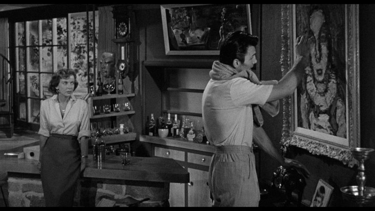 Screen capture from The Big Knife