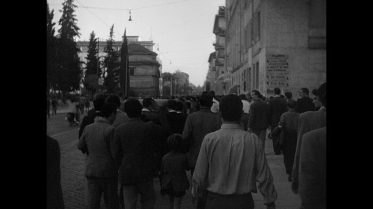 Screen capture from Bicycle Thieves