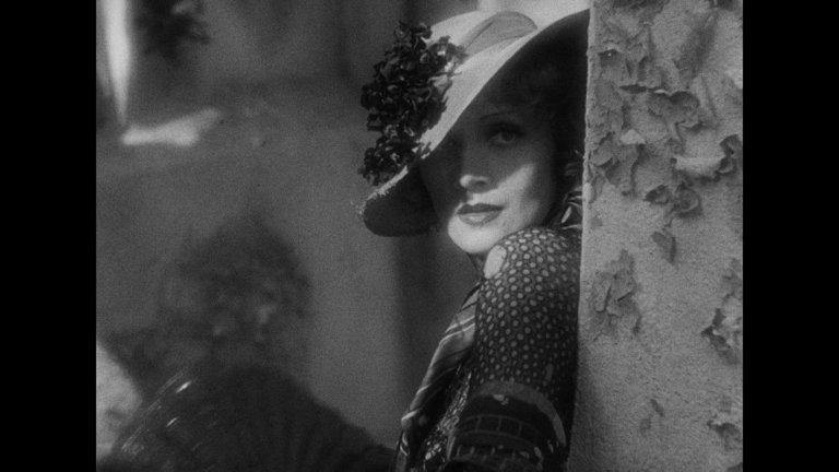 Screen capture from Blonde Venus