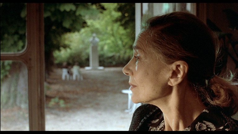 Screen capture from Three Colors: Blue