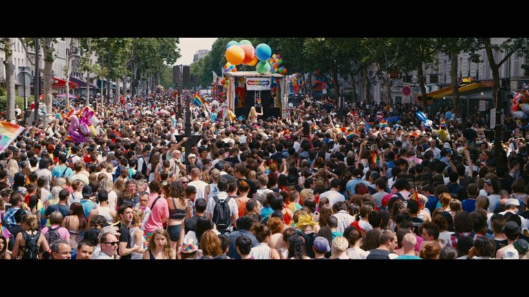 Screen capture from Blue Is the Warmest Color