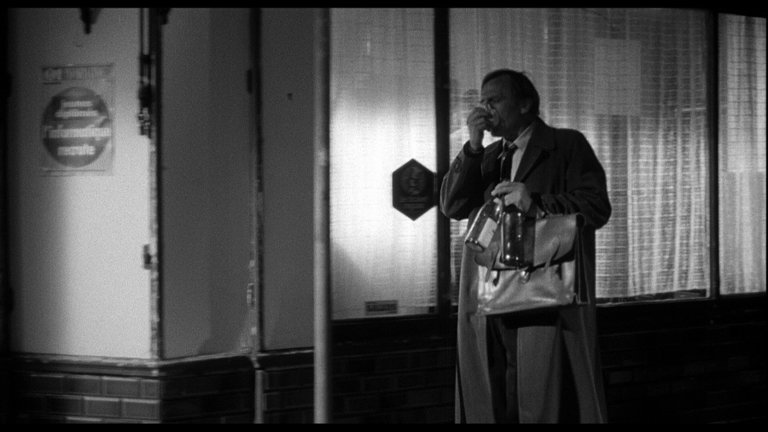 Screen capture from La vie de bohème