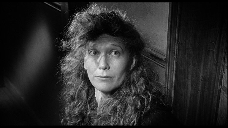 Screen capture from La vie de bohème