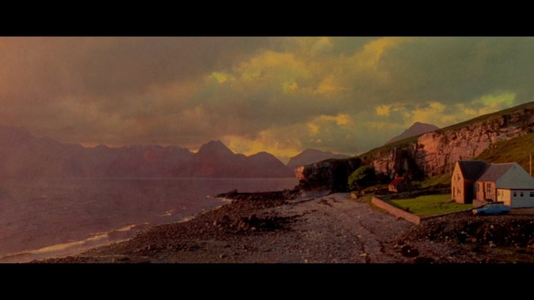 Screen capture from Breaking the Waves