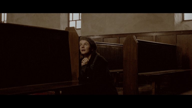 Screen capture from Breaking the Waves