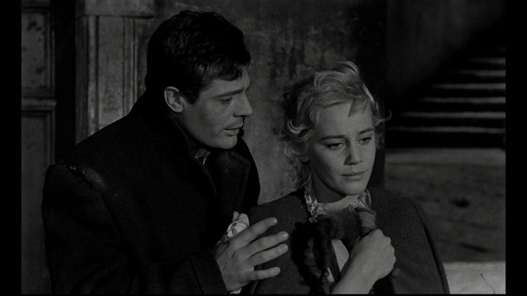 Screen capture from Le notti bianche