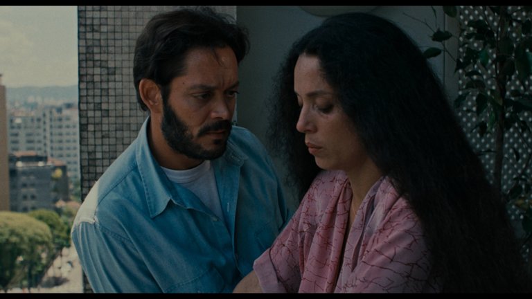 Screen capture from Kiss of the Spider Woman