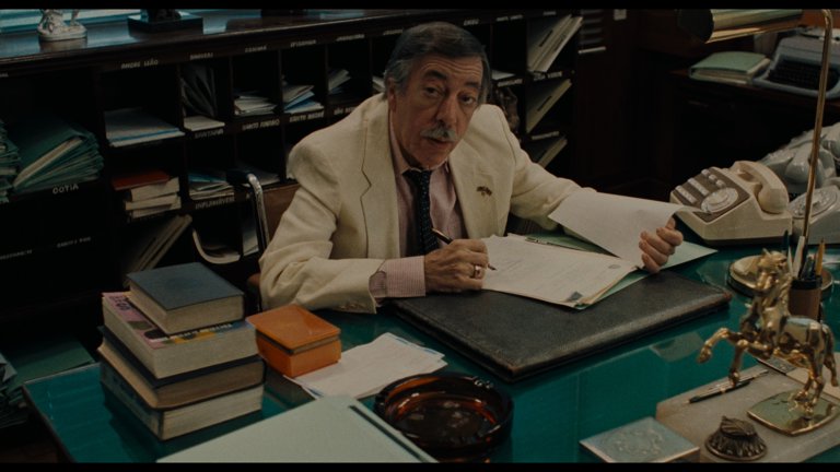 Screen capture from Kiss of the Spider Woman