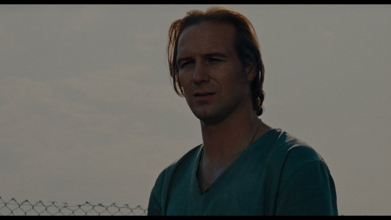Screen capture from Kiss of the Spider Woman