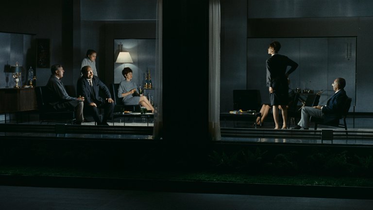 Screen capture from PlayTime