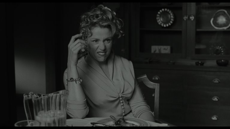 Screen capture from The Man Who Wasn't There