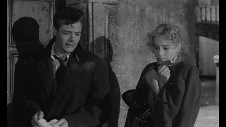 Screen capture from Le notti bianche