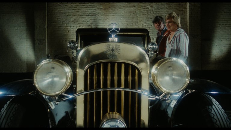 Screen capture from The Stunt Man