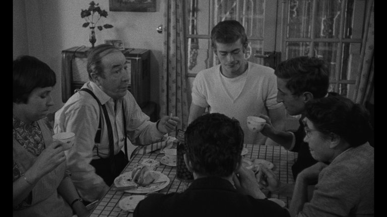 Screen capture from Time to Play: Films by Jacques Rozier