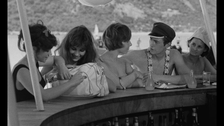 Screen capture from Time to Play: Films by Jacques Rozier