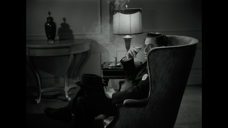 Screen capture from Gilda