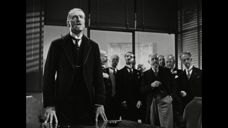 Screen capture from Trouble in Paradise