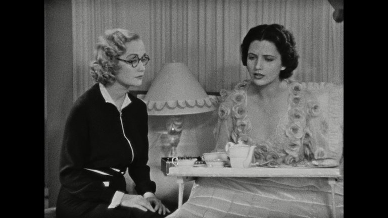 Screen capture from Trouble in Paradise