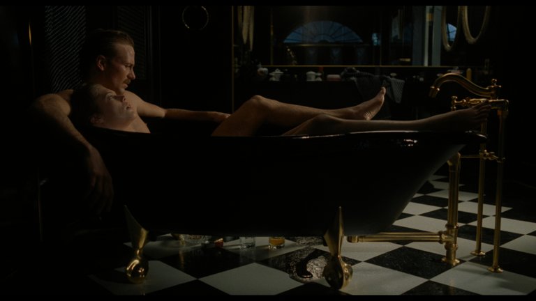 Screen capture from Body Heat