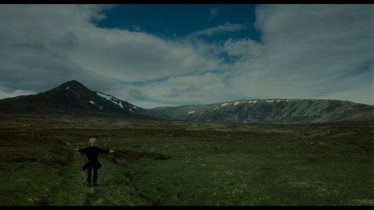 Screen capture from Trainspotting