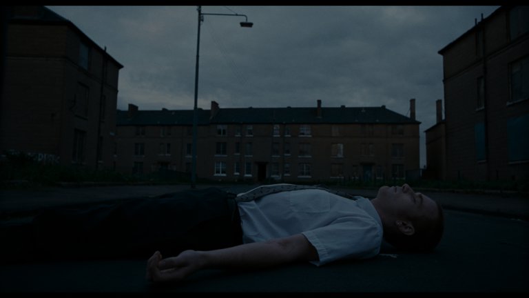 Screen capture from Trainspotting