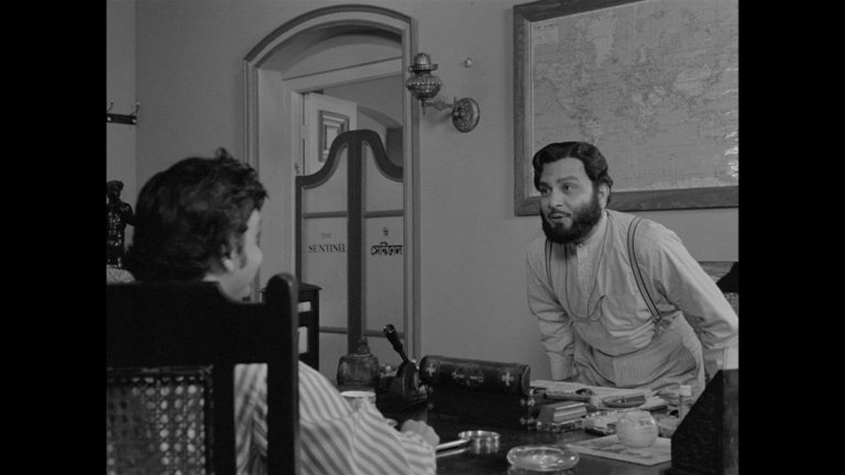 Screen capture from Charulata