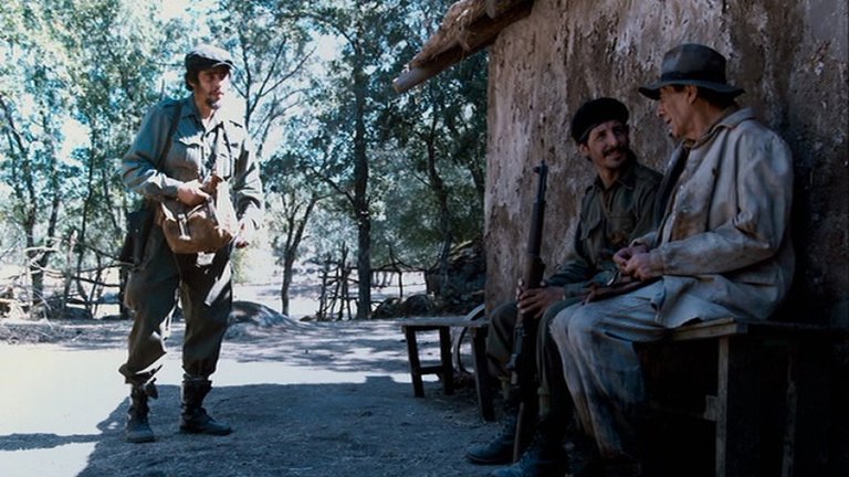 Screen capture from Che