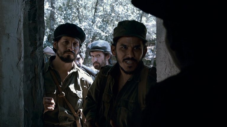 Screen capture from Che