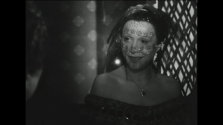 Screen capture from Children of Paradise