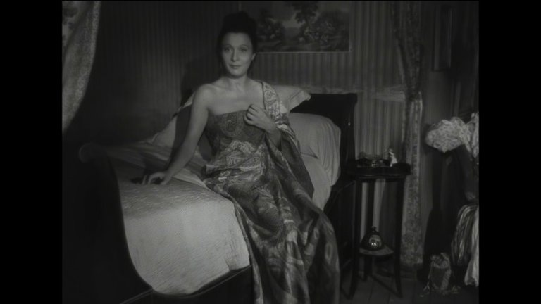Screen capture from Children of Paradise