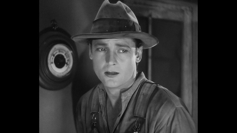 Screen capture from City Girl