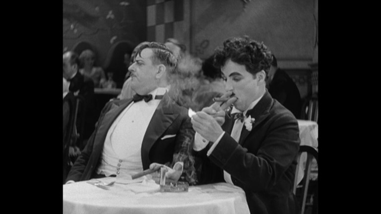 Screen capture from City Lights