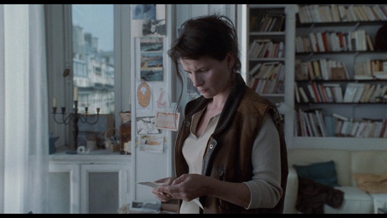 Screen capture from Code Unknown