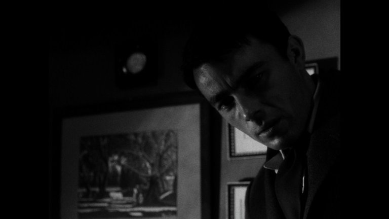 Screen capture from Les cousins