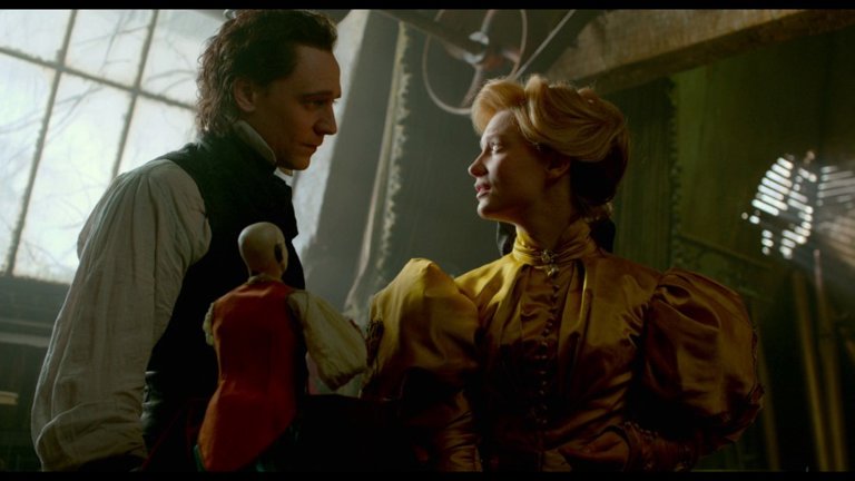 Screen capture from Crimson Peak