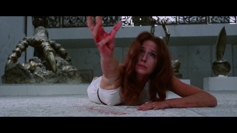 Screen capture from The Bird with the Crystal Plumage