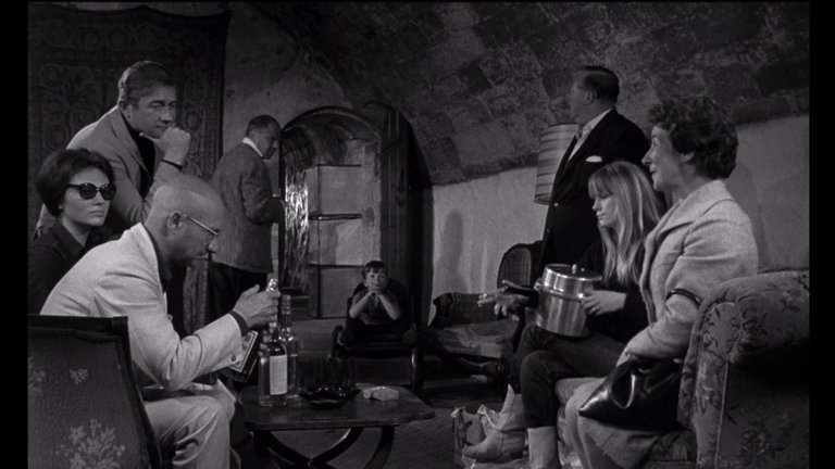 Screen capture from Cul-de-sac