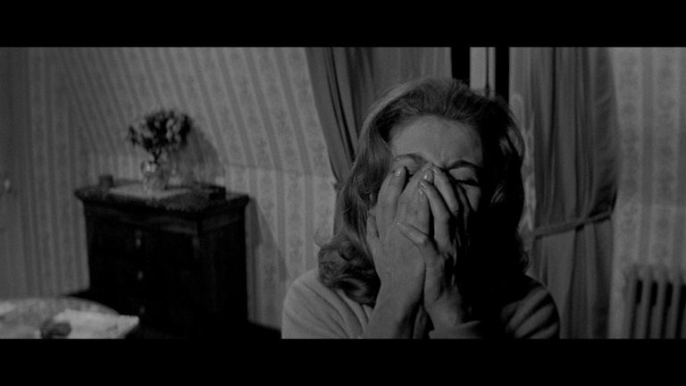 Screen capture from Sundays and Cybèle