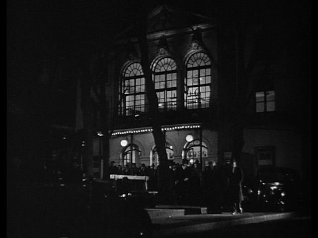 Screen capture from Les dames du Bois de Boulogne