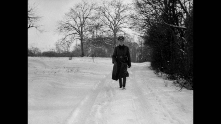 Screen capture from Le silence de la mer