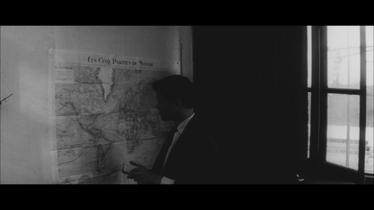 Screen capture from Lola