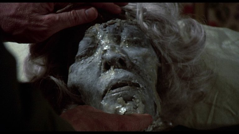 Screen capture from Deranged