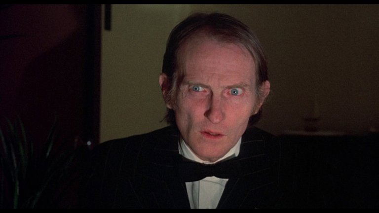 Screen capture from Deranged