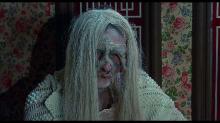 Screen capture from Deranged